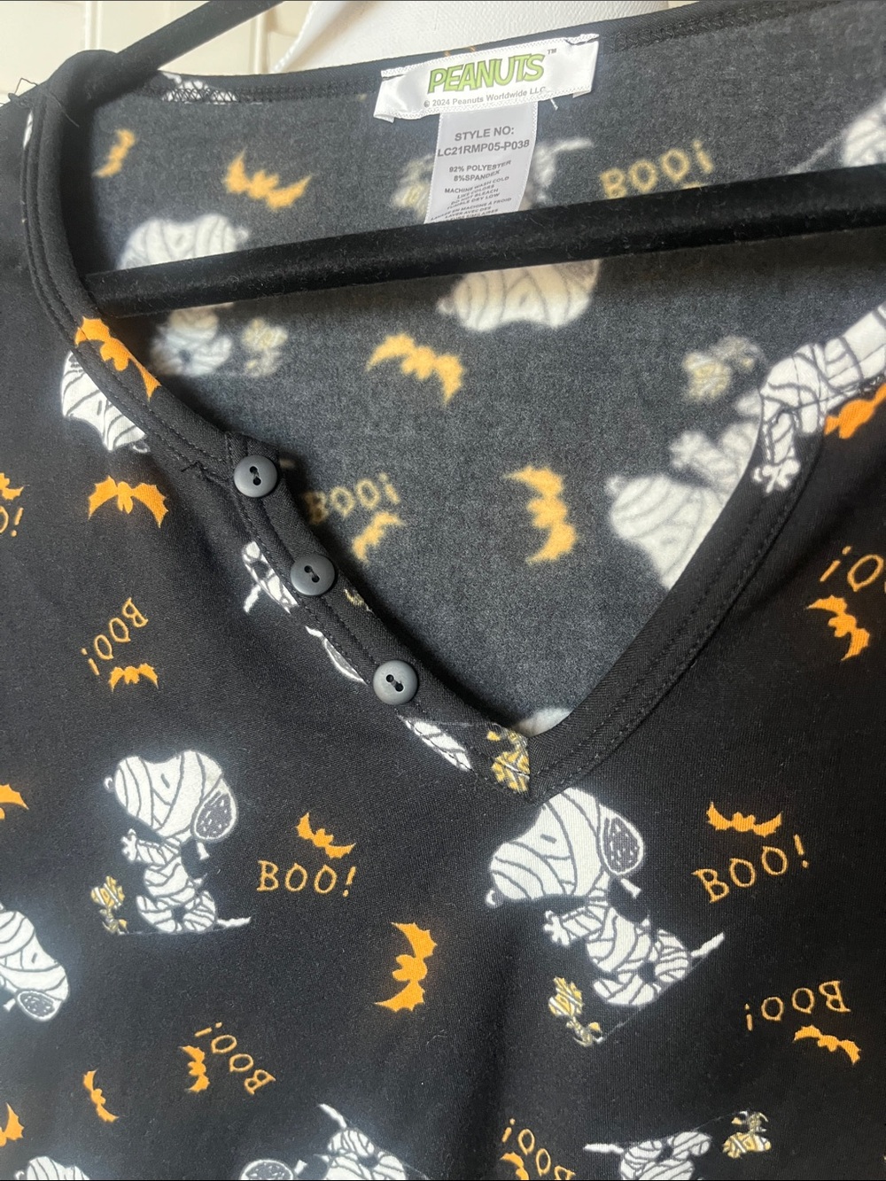 Peanuts Snoopy Halloween Pajama Romper | Size Medium - Picture 6 of 7